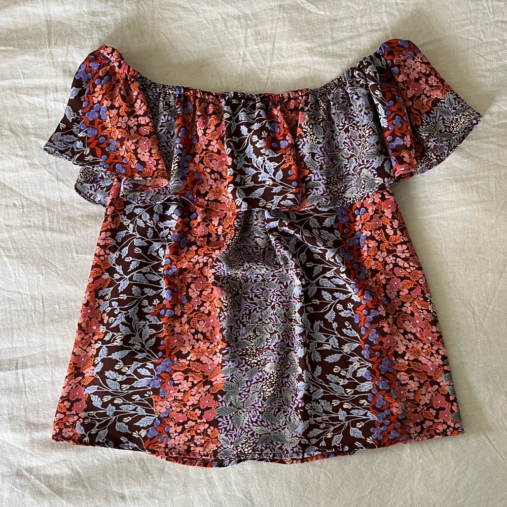 Maeve Women's off-the-shoulder, fluttery floral blouse